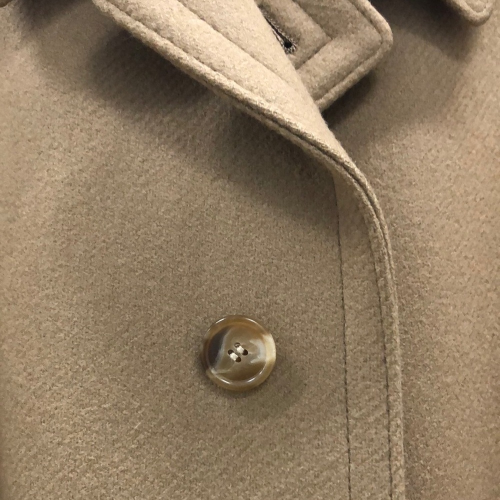 Classic Tan Men's Overcoat - Picture 3 of 8